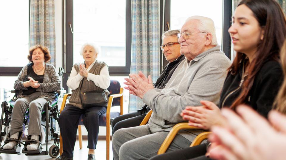 Besuch für Dich – Jugendliche und Senioren singen gemeinsam