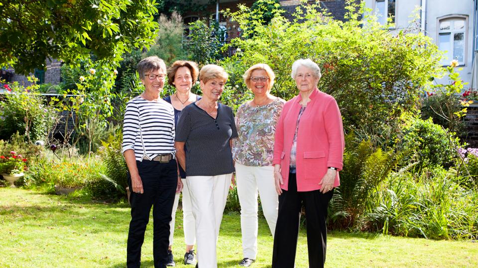 Nachbarschaftshilfe Kölsch Hätz - Gruppenfoto von engagierten Damen